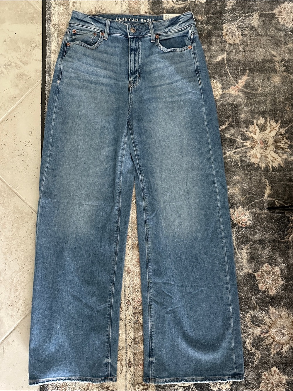 American Eagle Dreamy Drape Super High-Rise Baggy Wide Leg Jeans